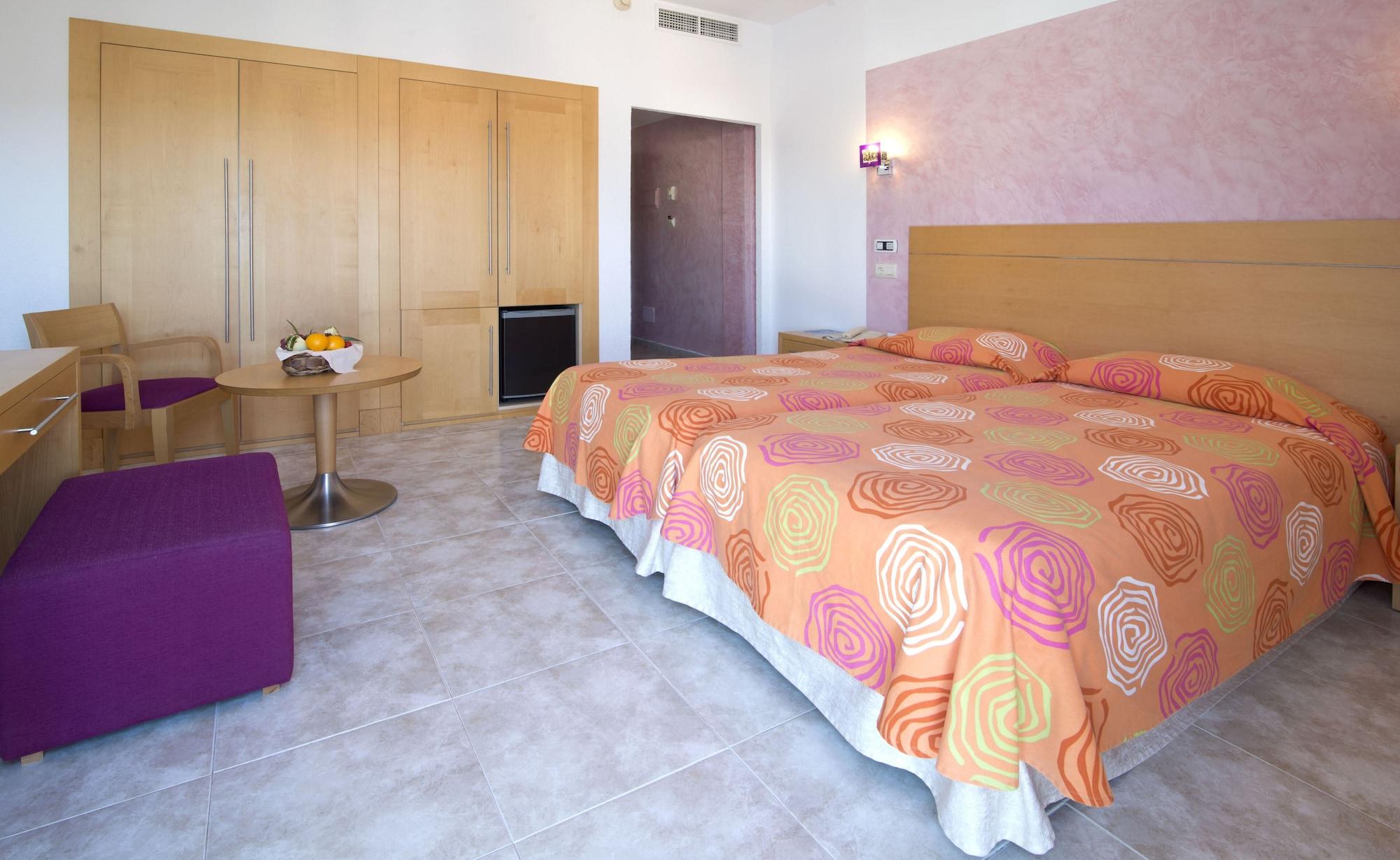 Hotel Capricho كالا راتخاذا المظهر الخارجي الصورة