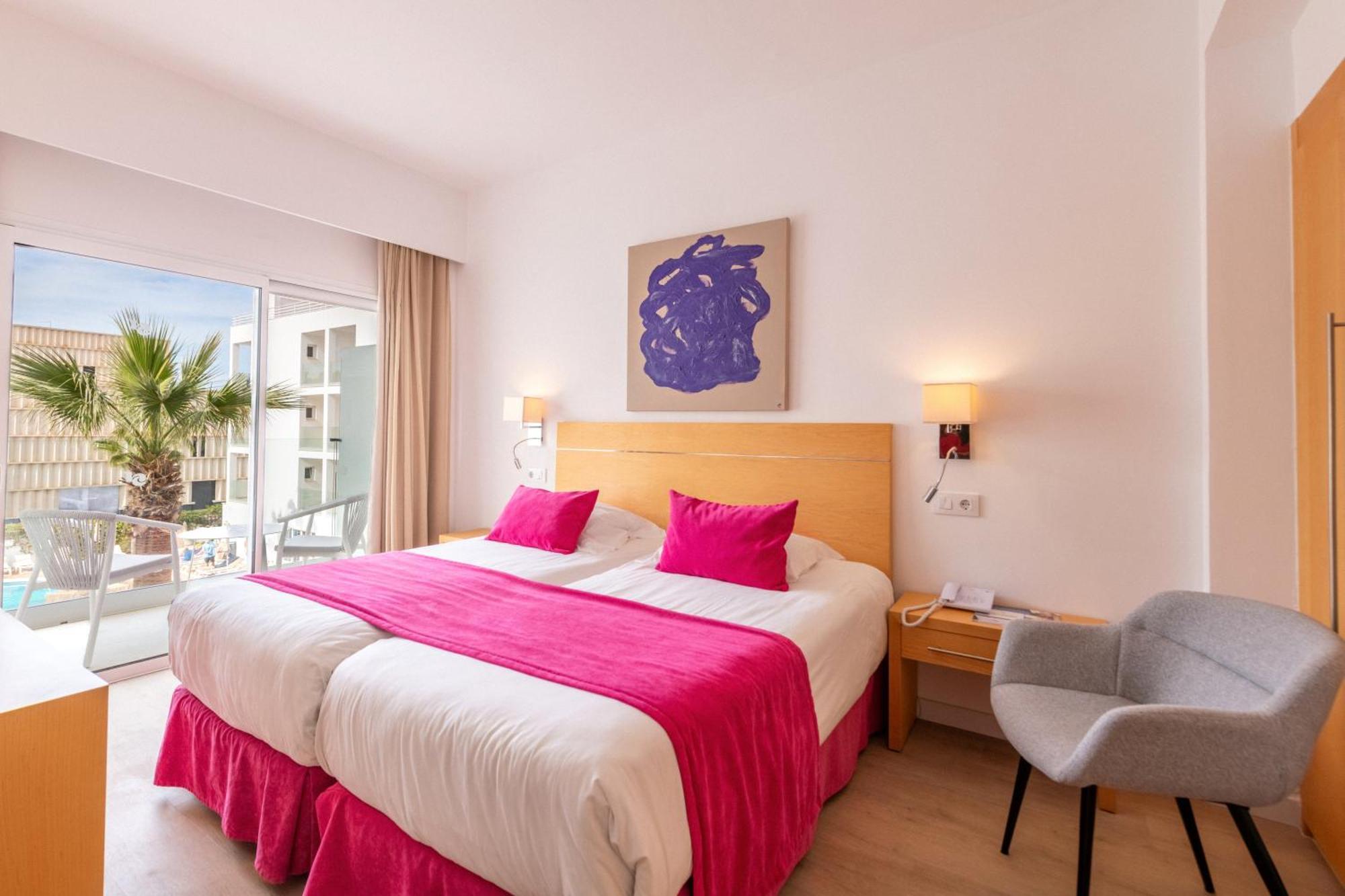 Hotel Capricho كالا راتخاذا المظهر الخارجي الصورة