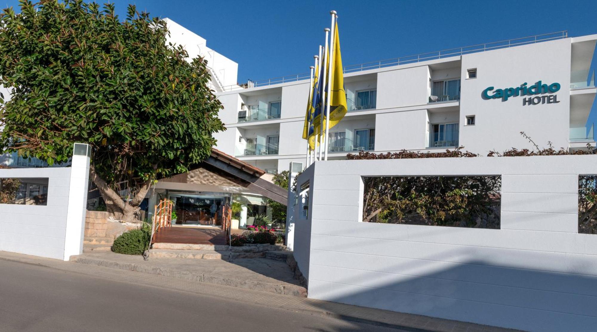 Hotel Capricho كالا راتخاذا المظهر الخارجي الصورة