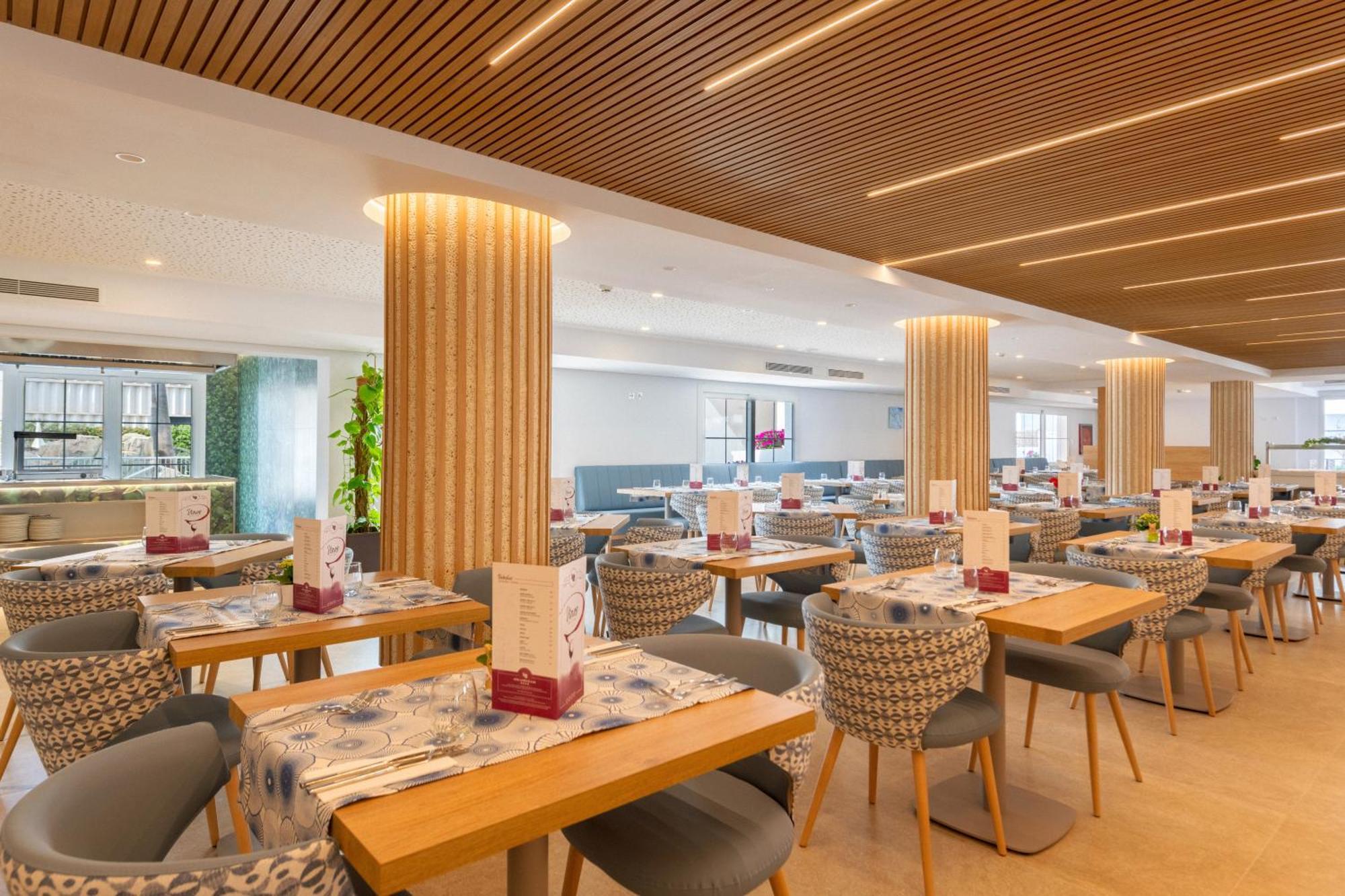 Hotel Capricho كالا راتخاذا المظهر الخارجي الصورة