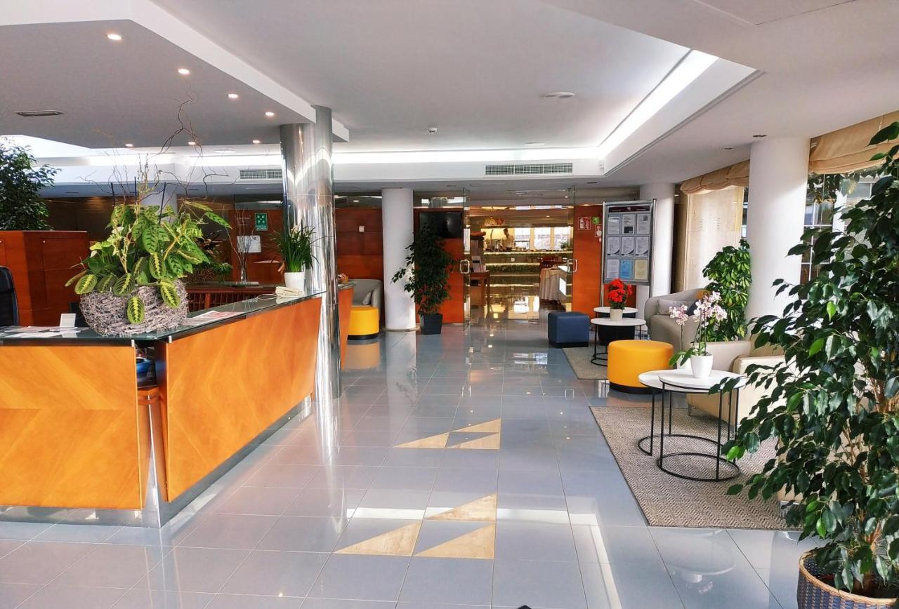 Hotel Capricho كالا راتخاذا المظهر الخارجي الصورة